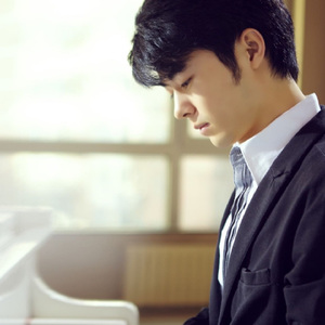 精品国产鲁一鲁一区二区真希友田
